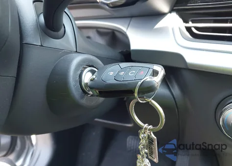 2025 Chevrolet Trax Fwd Ls from USA, damaged, VIN KL77LFEP8SC237638